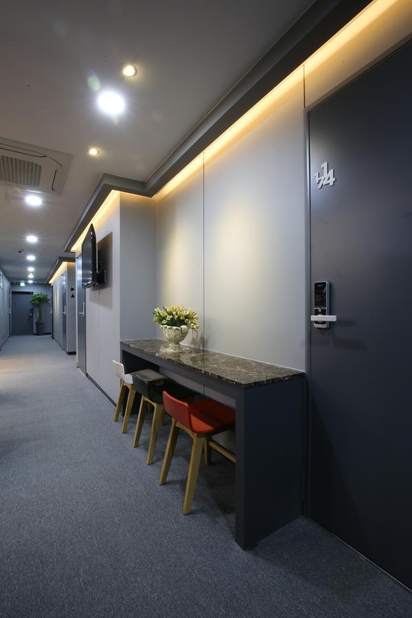 Philstay Myeongdong Seoul Exteriör bild