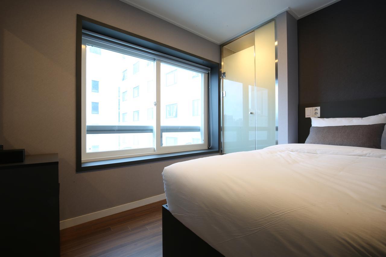 Philstay Myeongdong Seoul Exteriör bild