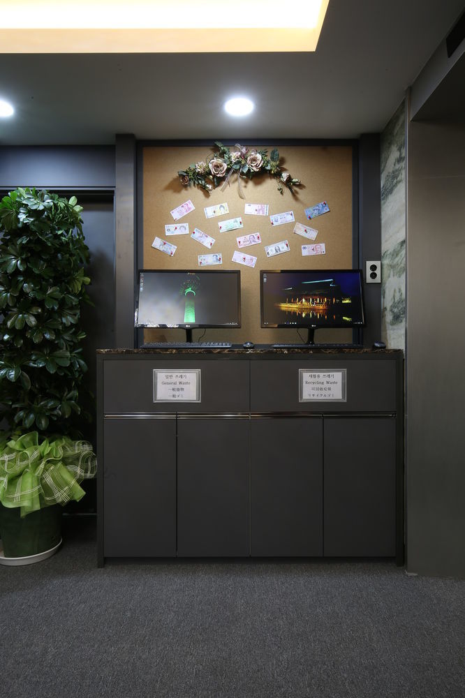 Philstay Myeongdong Seoul Exteriör bild